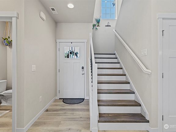 5th image of 12725 91st Ave E