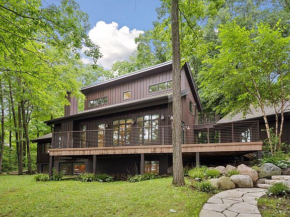 2nd image of W1177 Nice Lake Rd