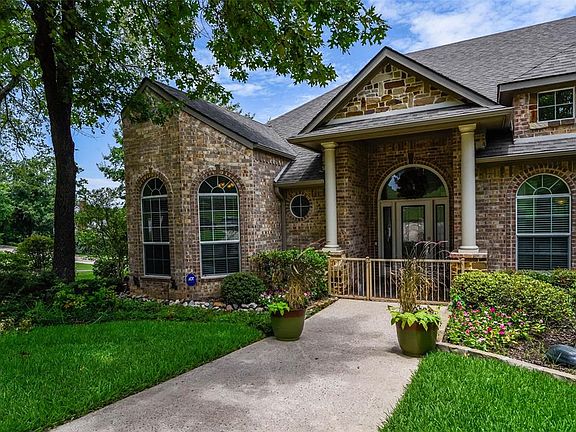 2nd image of 3515 Deer Creek Cir