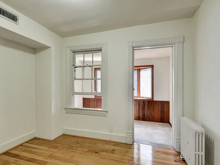 312 10th St SE — Photo 23
