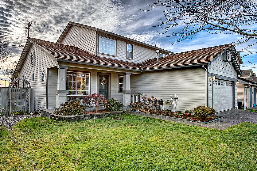 1st image of 5722 65th St NE