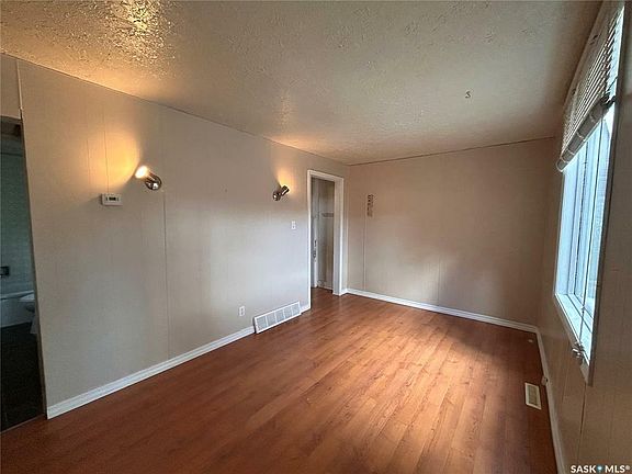 4th image of 1641 102nd St