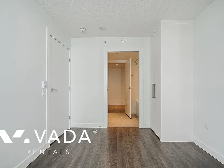 908 Quayside Dr #2307 — Photo 16