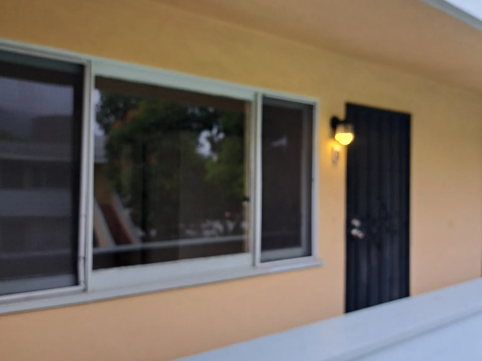 Hollywood Way 301 - Q — Photo 4