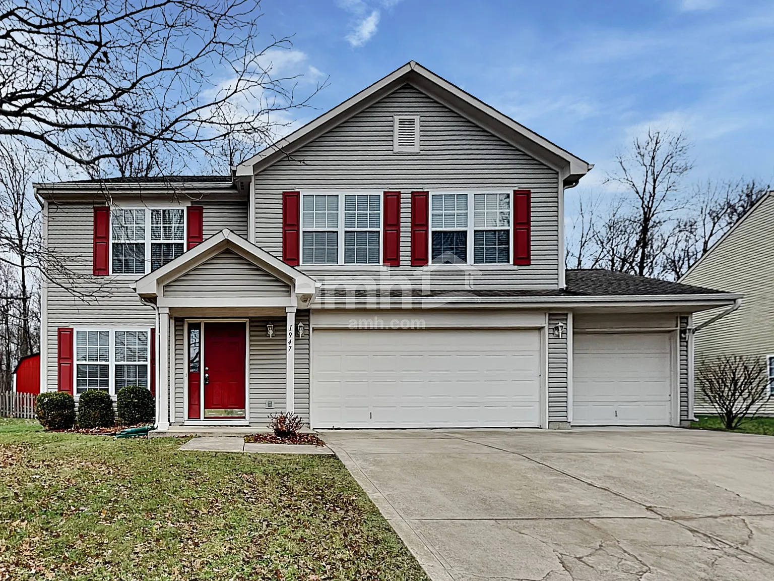 5 bed, 2.5 bath, 2805 sqft, $2,515 — Photo 1