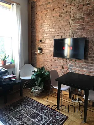 Rented by Rennit Inc. | media 18