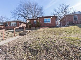 8218 Michigan Ave, Saint Louis, MO 63111