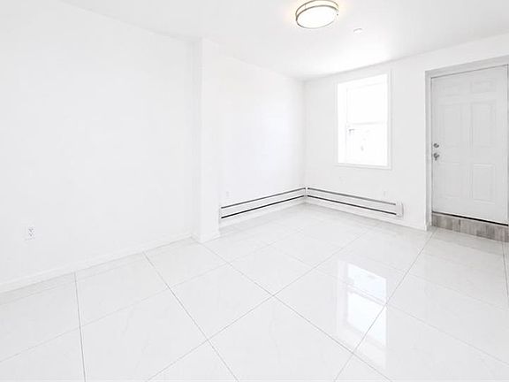 4th image of 921 60th St #3B