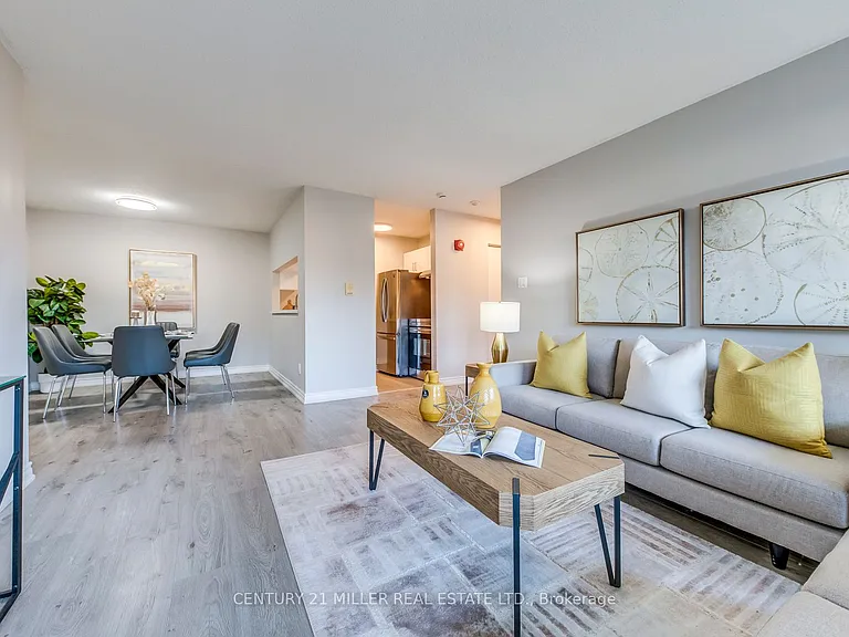 1450 Glen Abbey Gate #823 — Photo 6