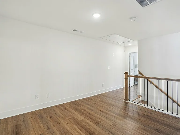 23-web-or-mls-2021 Old Covington Hwy SE 228-2305-023