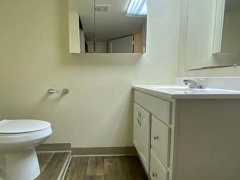 2047 SW 10th Ave #1-5 — Photo 12