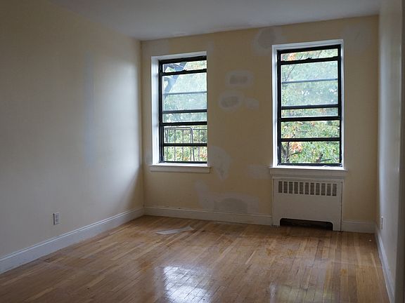 3rd image of 70 Parkway N APT 6E