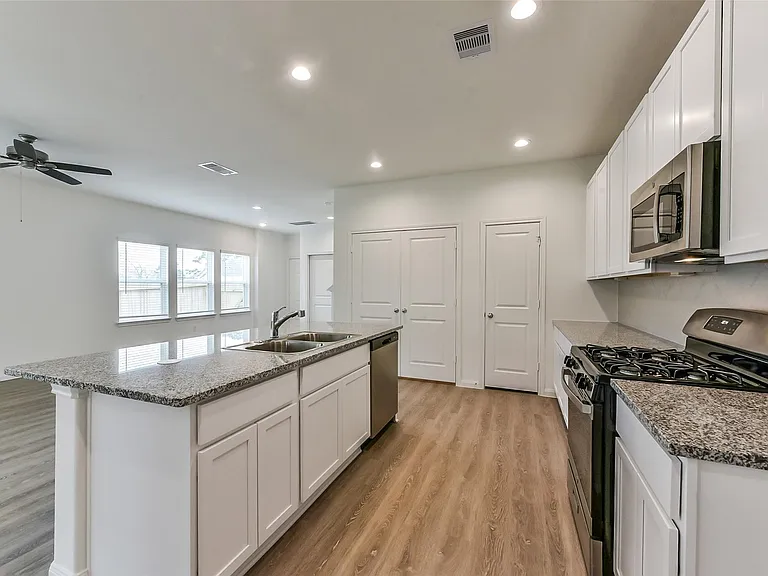 3906 Sugardale St — Photo 12