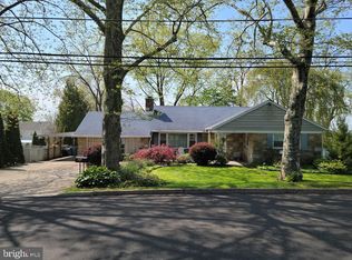 120 Gilpin Rd, Willow Grove, PA 19090