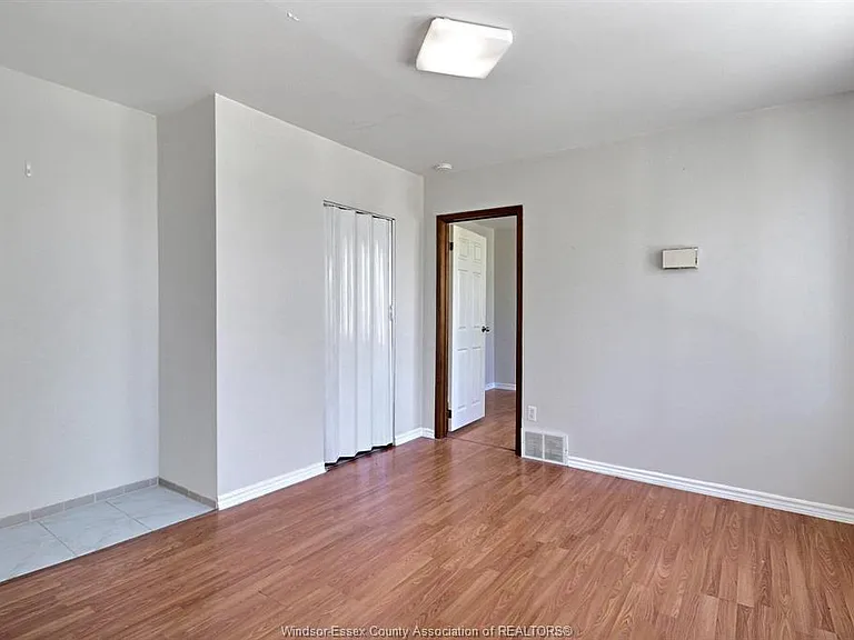 401 Parent Ave #2 — Photo 10