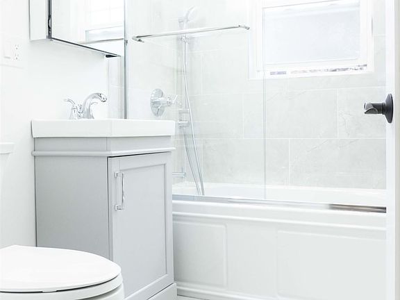 landlord_unit_photo_36078433_28
