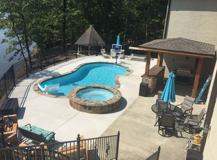 1124 Highland Lakes Cir, Birmingham, AL 35242