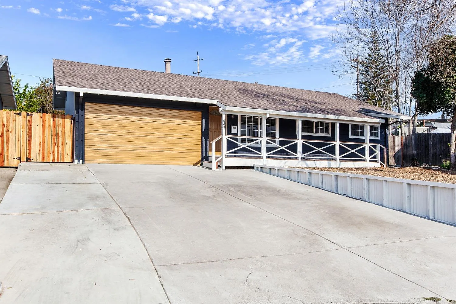 6251 Quincewood Cir photo 1