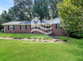 9 Bagwell Ave, Greenville, SC 29611
