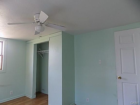 5th image of 619 E 5th St