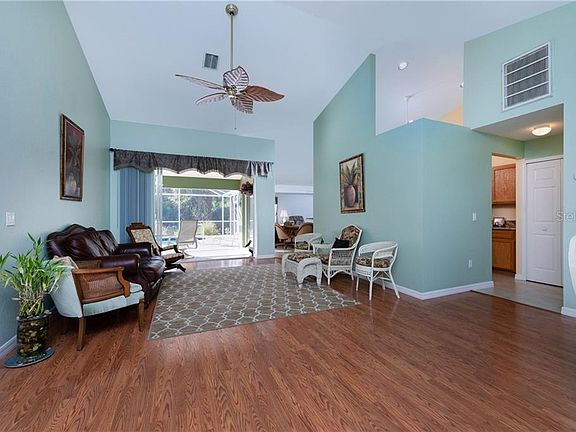 4th image of 2483 Frankfort Ct