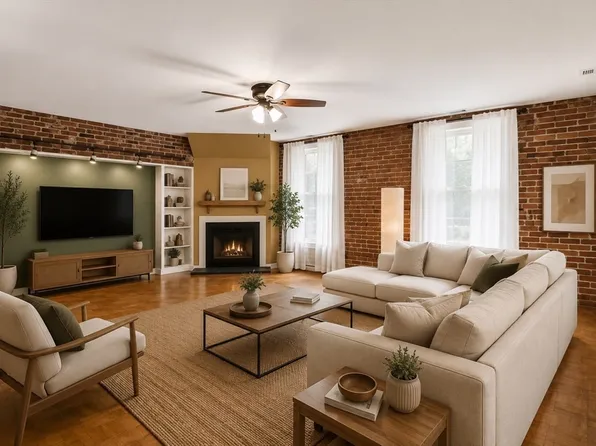 124 College St APT 2, South Hadley, MA 01075