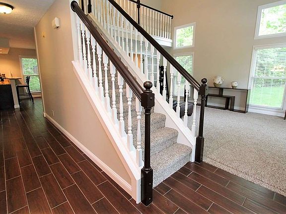 3rd image of 3518 Pine Ln