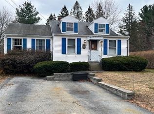 126 Groton Rd, North Chelmsford, MA 01863