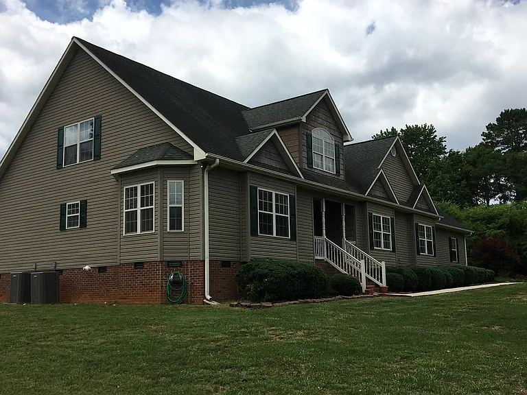 2034 Waterford Pointe Rd — Photo 2