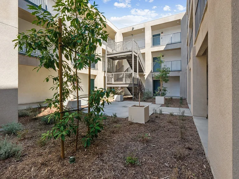 Altitude Apartments — Photo 13