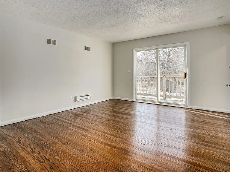 3604 E 61st St — Photo 19