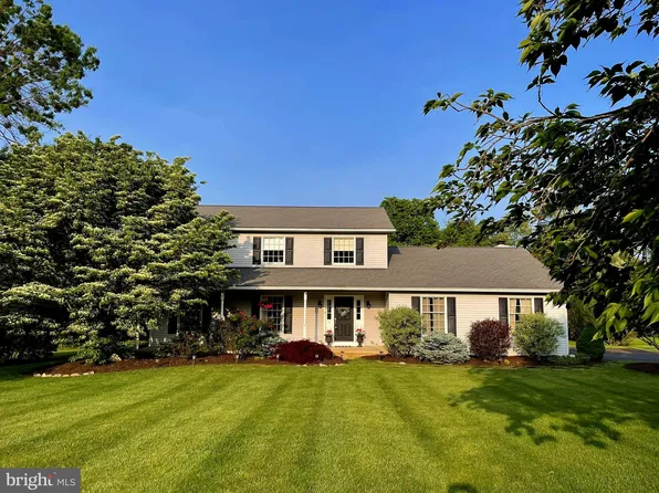 19 Audrey Lynn Dr, Coatesville, PA 19320