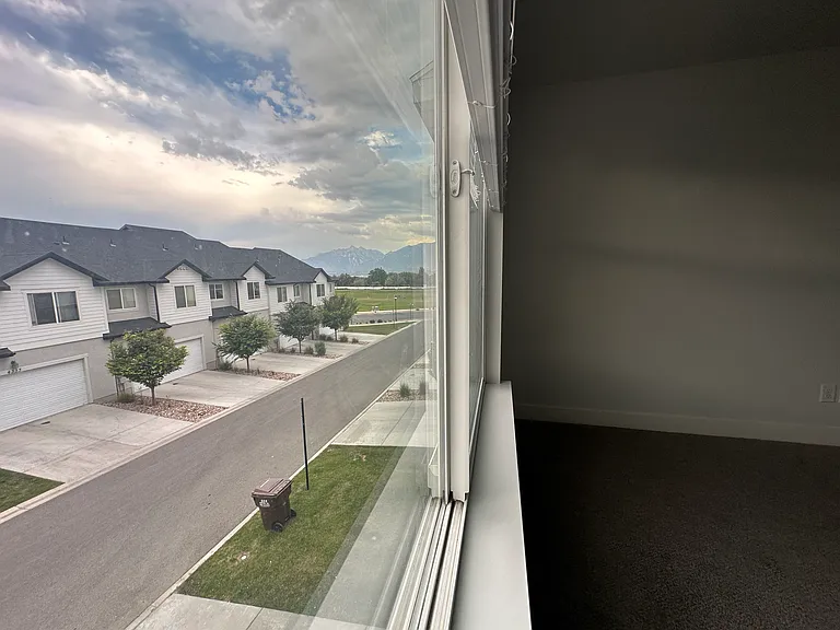 4336 W Watchmen Way — Photo 23