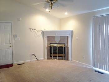 3rd image of 1727 River Shore Pkwy