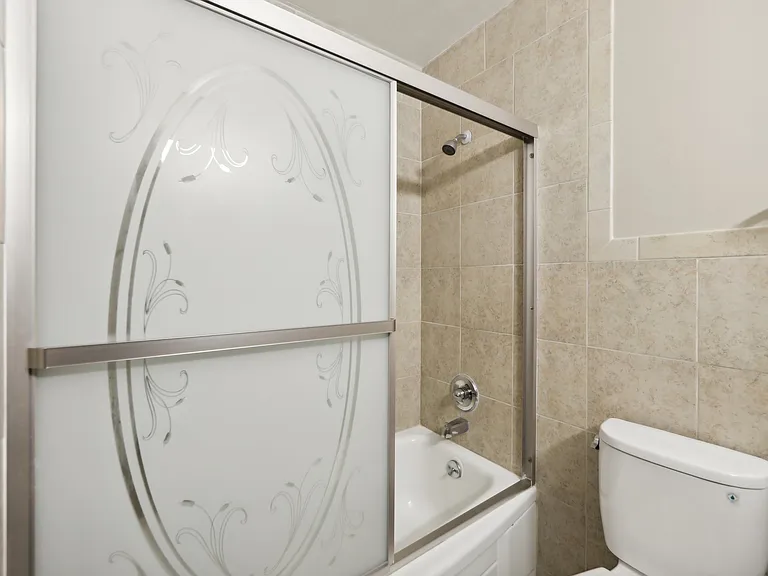 1406 Henry Street — Photo 26