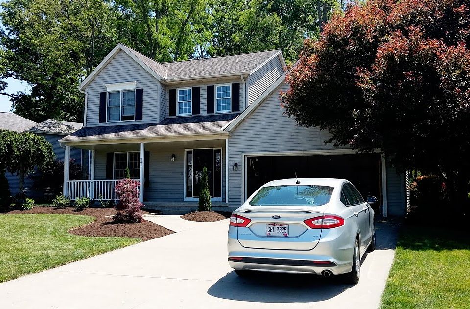 1st image of 804 Glenview Dr