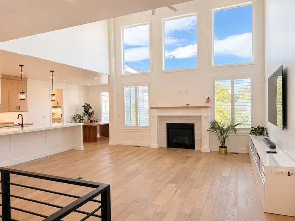 (undisclosed Address), South Jordan, UT 84095