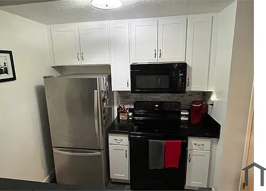 2502 Florida Ln — Photo 8