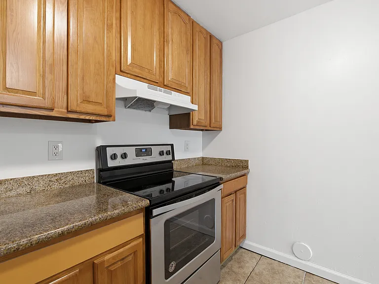 340 Industrial Parkway — Photo 12