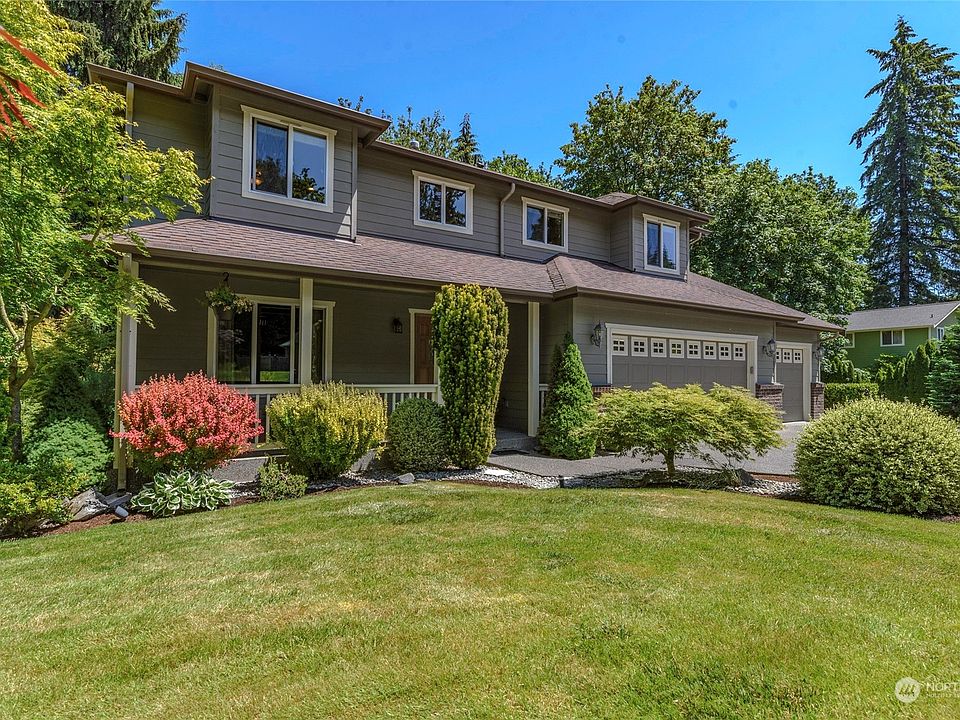 1st image of 2828 28th Lane NE