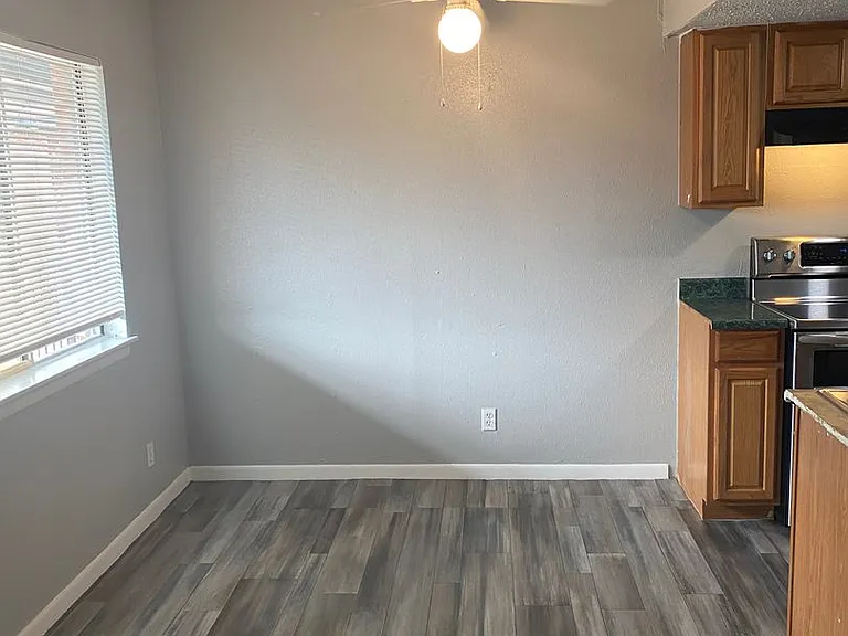 Courtland Place Apartments — Photo 5