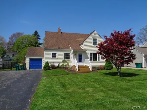 4274 Trailing Dr, Williamsville, NY 14221