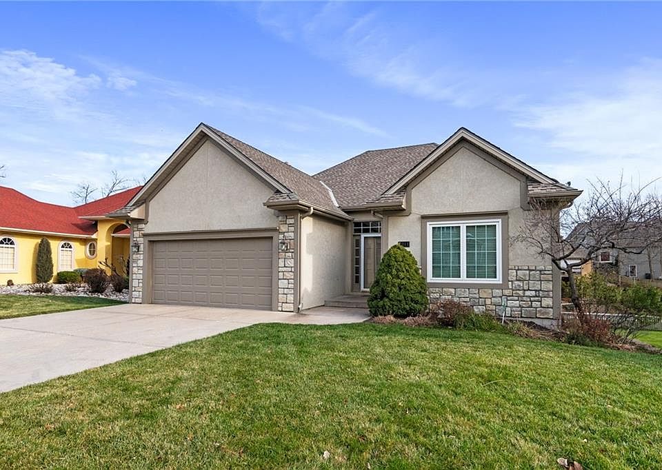 7011 N Denver Ave, Kansas City, MO 64119 | Zillow