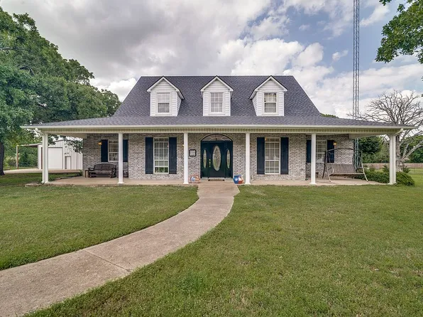 2795 NE County Road 1030, Chatfield, TX 75105