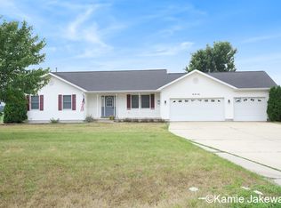 9856 Belding Rd, Belding, MI 48809