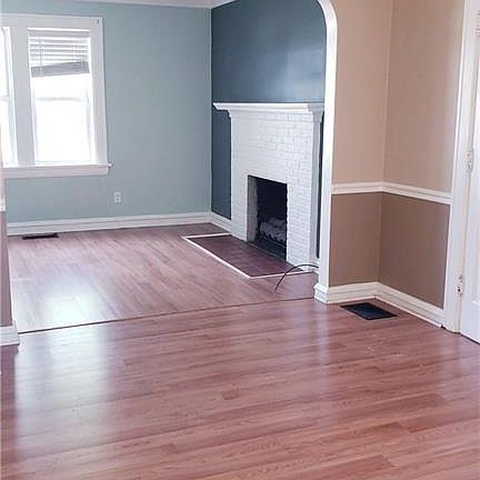 4th image of 388 E 324th St