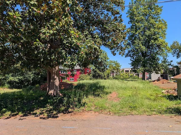 1105 Cherry St, Charlottesville, VA 22902