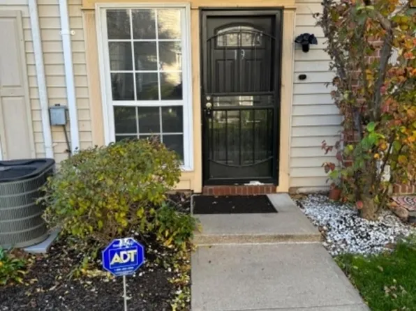 19 Howard Ct #19, Newark City, NJ 07103