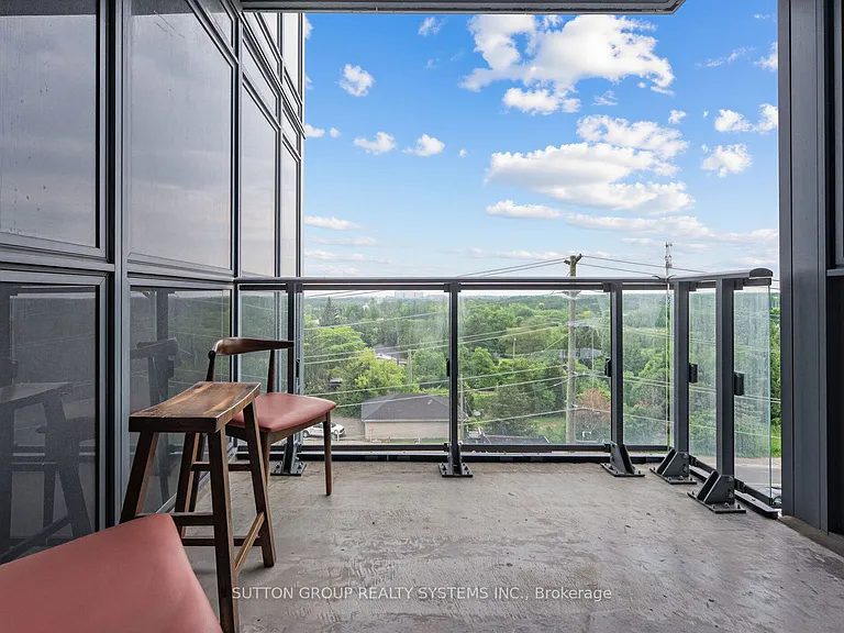 509 Dundas St W #521 — Photo 25
