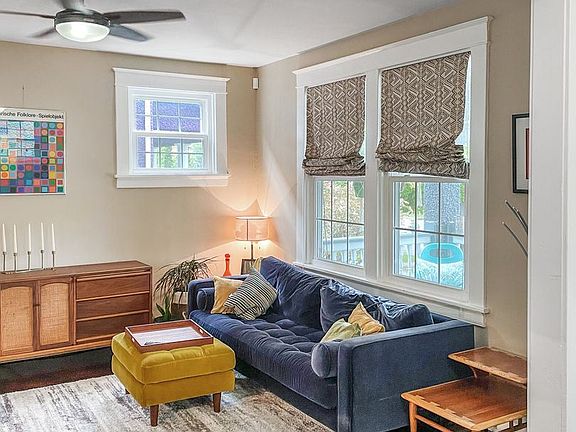5th image of 2824 Hanes Ave